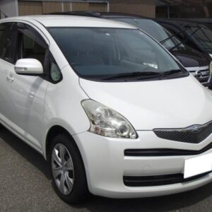 Toyota Ractis 2010