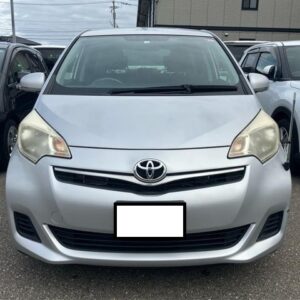 Toyota Ractis 2011